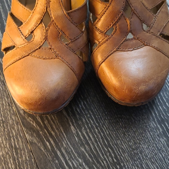 B.O.C. Born Clogs 8 - Picture 2 of 7